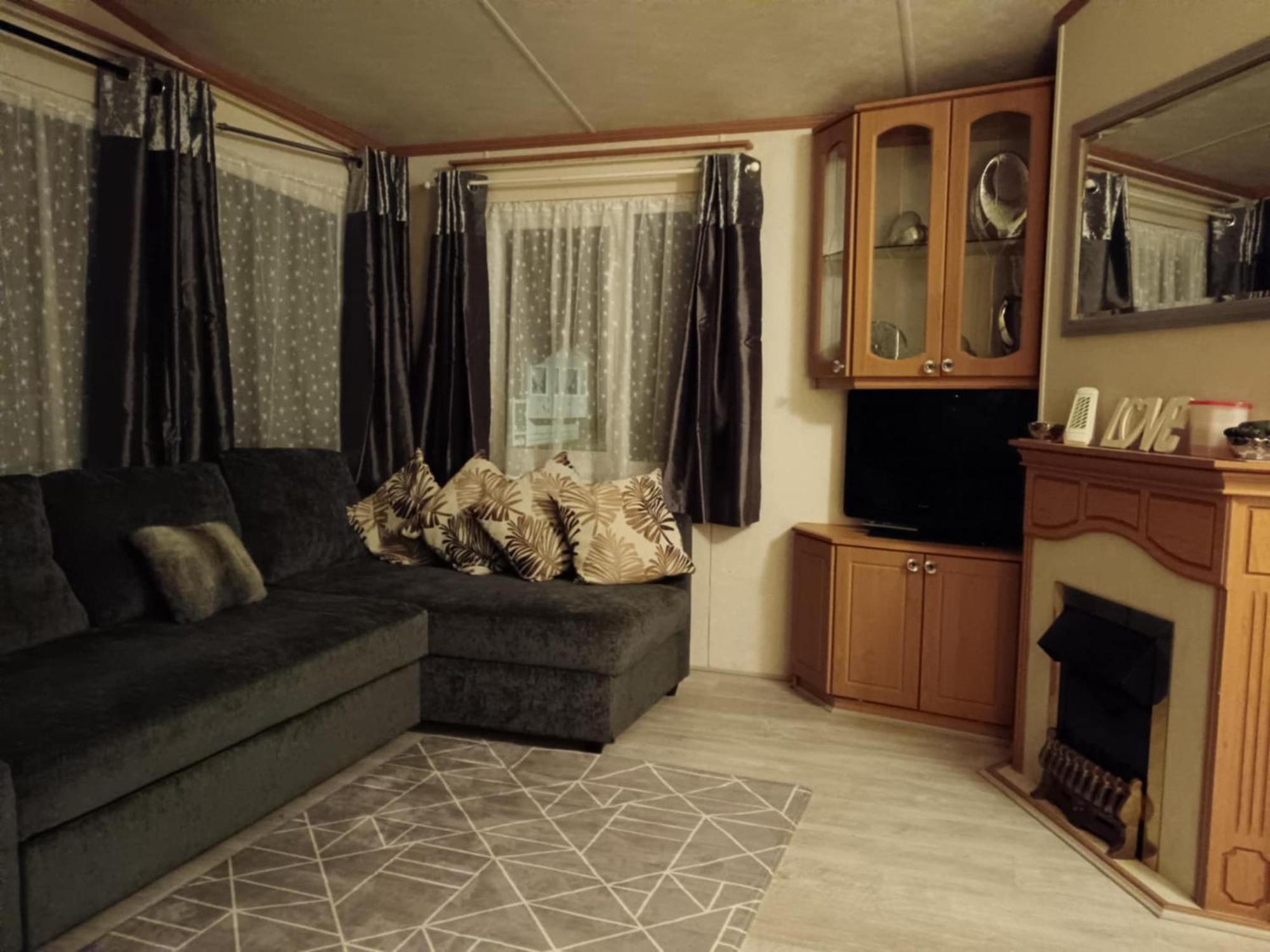 Lovely 3 Bedroom 8 Berth Caravan In Rhyl Dış mekan fotoğraf